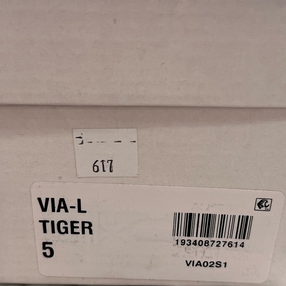 STEVE Madden Women's Via Stiletto Tiger Booties Various Sizes - Picture 13 of 14